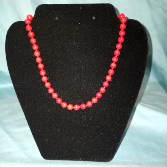 Monet Vintage Red Marbled Bead Knotted Necklace Gold Tone Adjustable Clasp - Picture 1 of 9